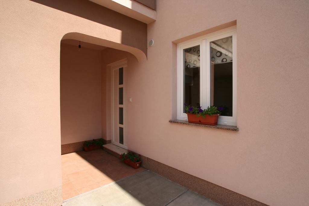 The Golden Island Apartments Krk Town Eksteriør billede